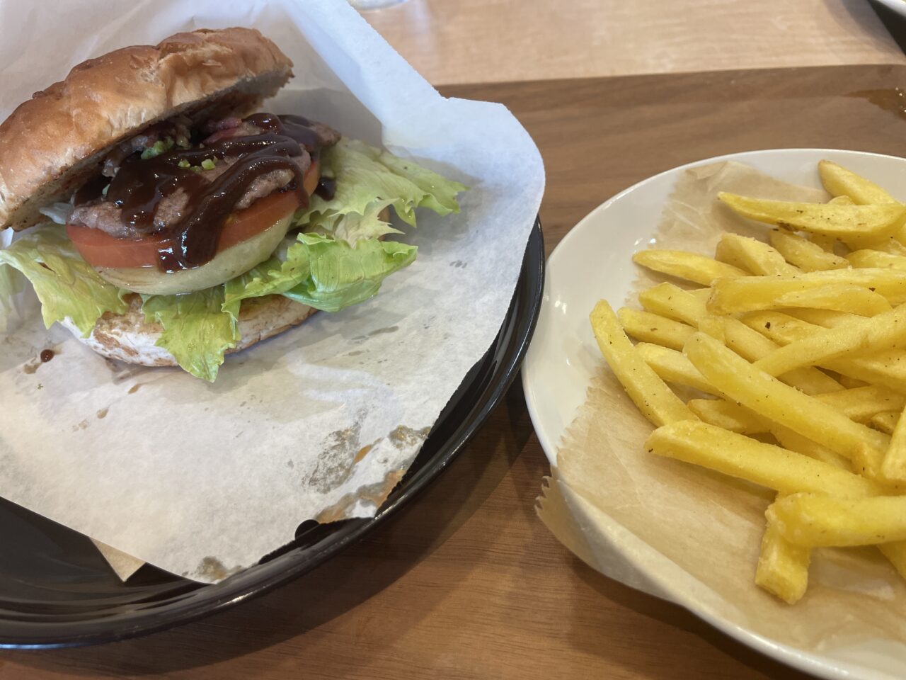 はびきのバーガーポテトセット