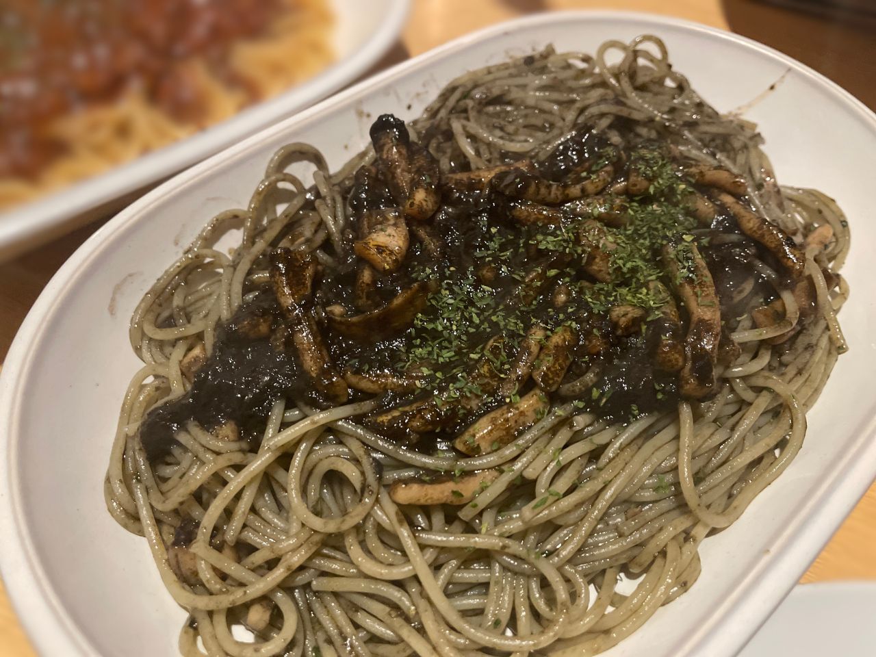 イカスミスパゲティ